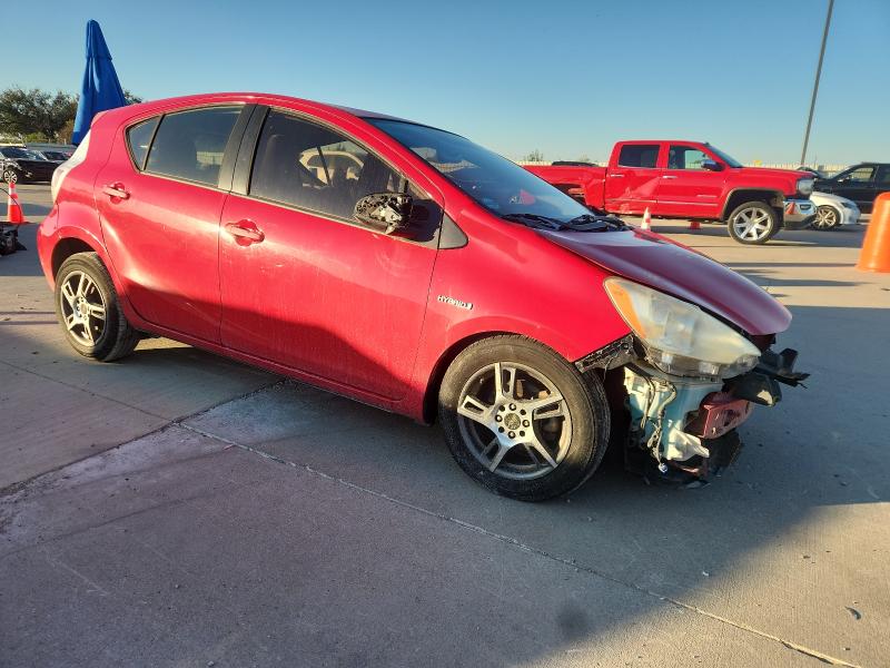 JTDKDTB34C1020756 - 2012 TOYOTA PRIUS C RED photo 4