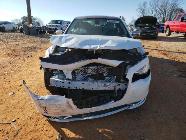 2C3CCAEG8HH565172 - 2017 CHRYSLER 300C WHITE photo 5