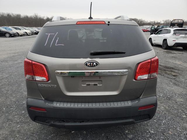 5XYKT3A66DG397475 - 2013 KIA SORENTO LX GRAY photo 6