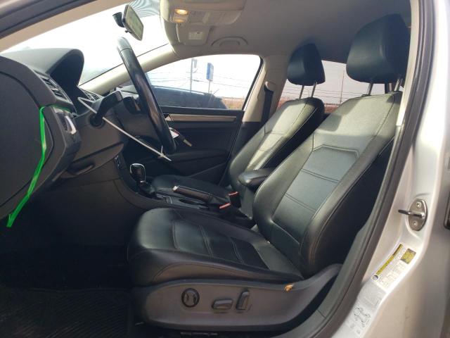 1VWDT7A31HC064341 - 2017 VOLKSWAGEN PASSAT R-LINE Silber Foto 7