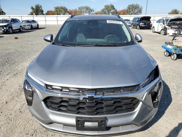 KL77LHEPXSC288439 - 2025 CHEVROLET TRAX 1LT ნაცრისფერი ფოტო 5