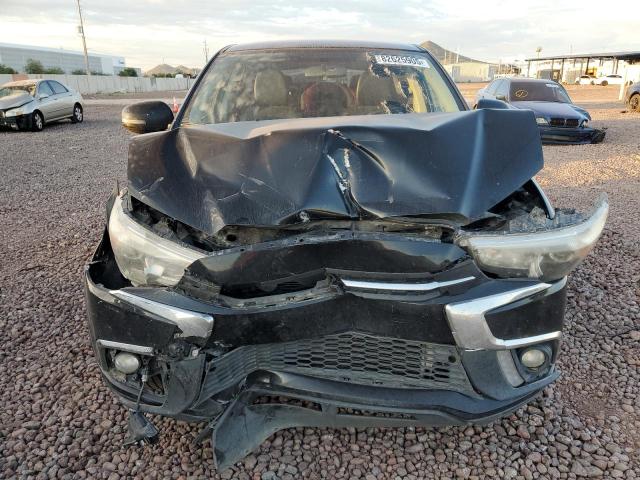 JA4AP3AWXJU001388 - 2018 MITSUBISHI OUTLANDER ES Schwarz Foto 5