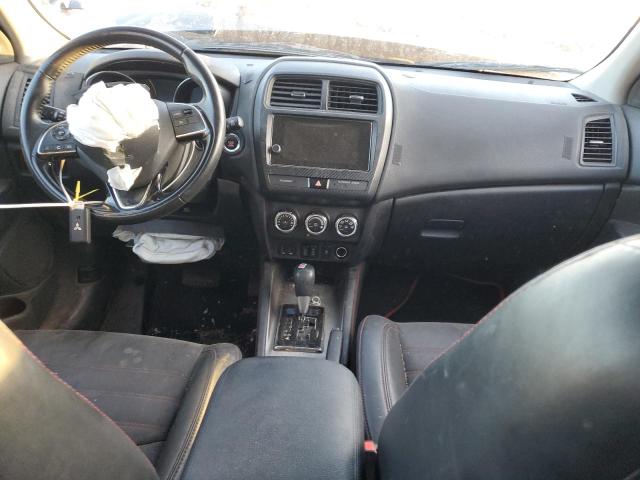 JA4AP3AWXJU001388 - 2018 MITSUBISHI OUTLANDER ES Schwarz Foto 8