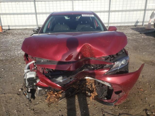 4T1C31AKXLU539261 - 2020 TOYOTA CAMRY LE RED photo 5