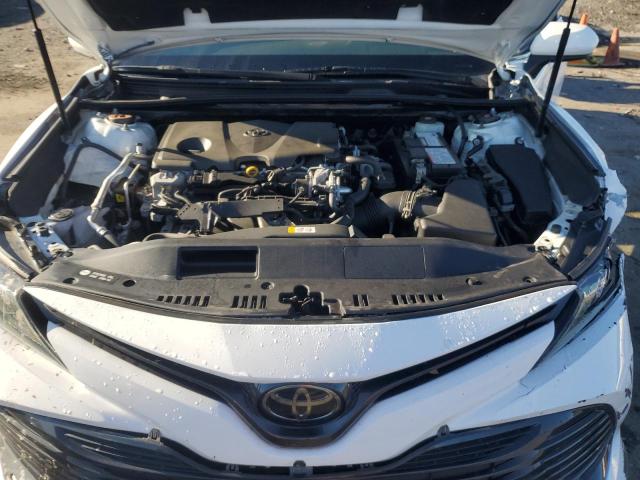 JTNB11HK3J3030431 - 2018 TOYOTA CAMRY L WHITE photo 11