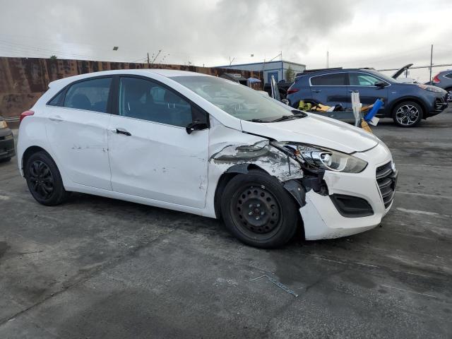 KMHD35LH0GU282825 - 2016 HYUNDAI ELANTRA GT WHITE photo 4