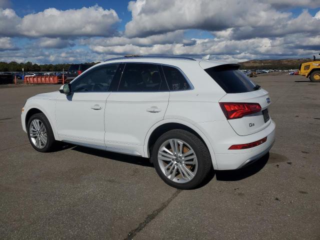 WA1BNAFY2K2050056 - 2019 AUDI Q5 PREMIUM PLUS 白色 照片 2