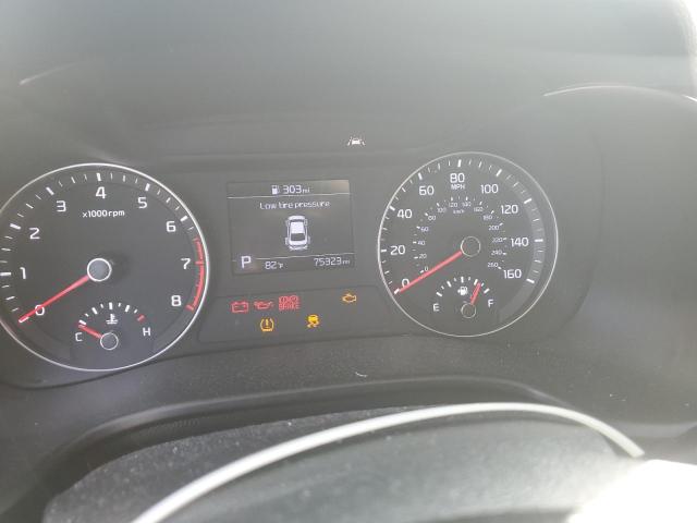 3KPF24AD8ME331211 - 2021 KIA FORTE FE BLACK photo 9