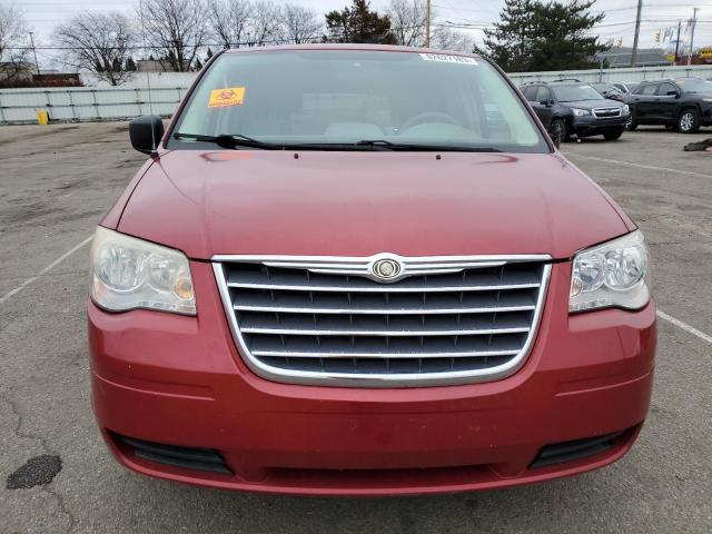 2A8HR44E09R561249 - 2009 CHRYSLER TOWN & COU LX RED photo 5