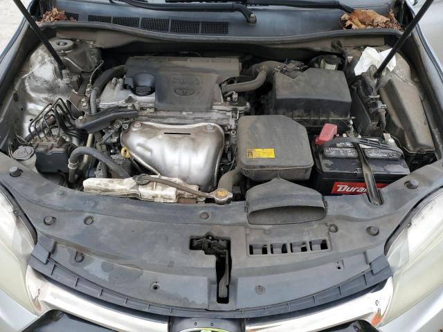 4T1BF1FKXFU482639 - 2015 TOYOTA CAMRY LE SILVER photo 11