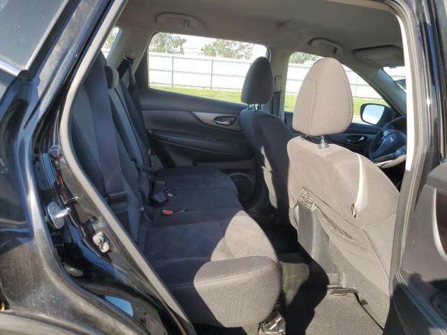 KNMAT2MV8GP683886 - 2016 NISSAN ROGUE S BLACK photo 11