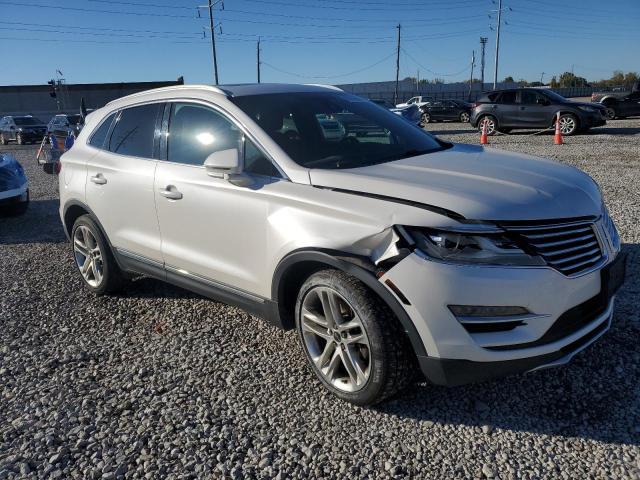 5LMTJ3DH9GUJ11475 - 2016 LINCOLN MKC RESERVE თეთრი ფოტო 4