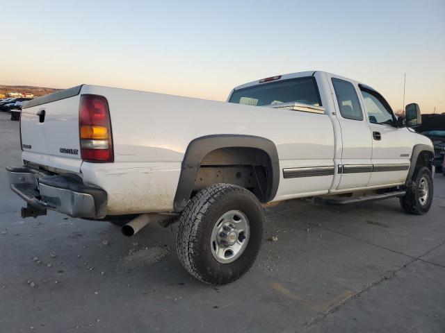 1GCHC29U51E302254 - 2001 CHEVROLET SILVERADO C2500 HEAVY DUTY WHITE photo 3