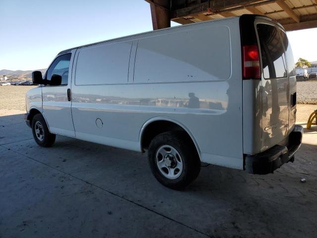 1GCFG15X761133925 - 2006 CHEVROLET EXPRESS G1 WHITE photo 2