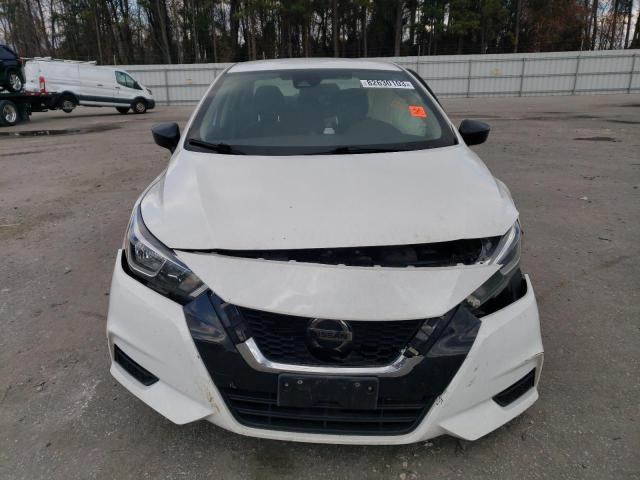 3N1CN8DV3LL841453 - 2020 NISSAN VERSA S WHITE photo 5