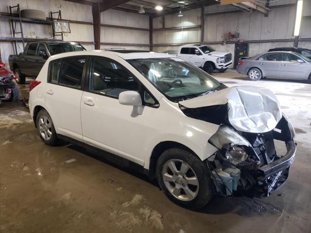 3N1BC13E57L374844 - 2007 NISSAN VERSA S WHITE photo 4