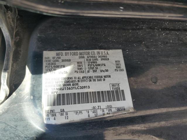 1FMRU1563YLC30913 - 2000 FORD EXPEDITION XLT შავი ფოტო 13