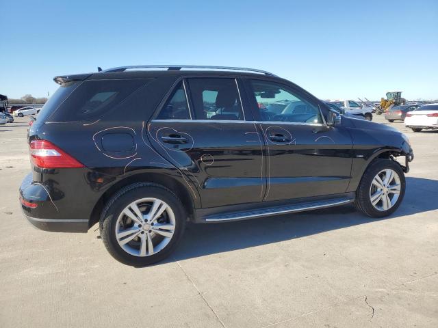 4JGDA5HB5CA089415 - 2012 MERCEDES-BENZ ML 350 4MATIC BLACK photo 3