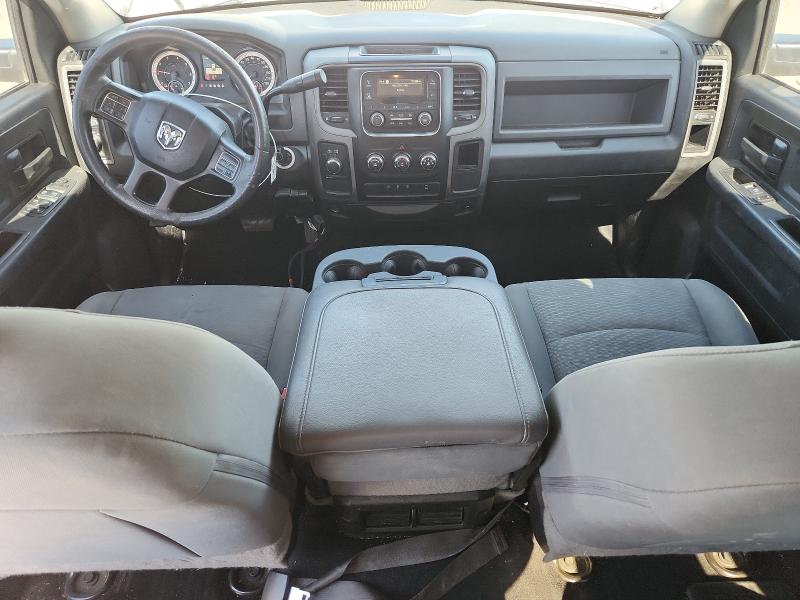 3C6UR5CJ3JG395790 - 2018 RAM 2500 ST Gümüş foto 8