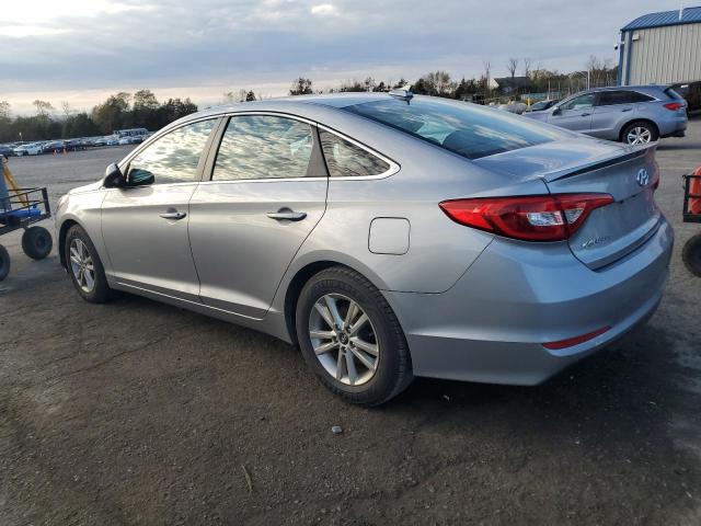 5NPE24AF1FH007593 - 2015 HYUNDAI SONATA SE BLUE photo 2