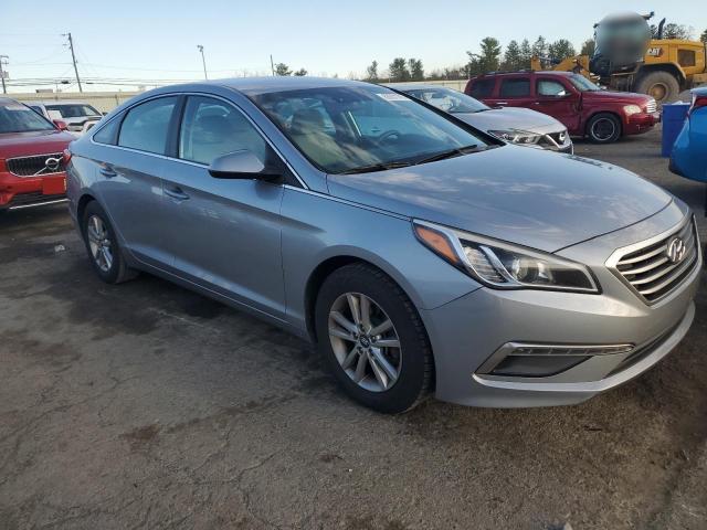 5NPE24AF1FH007593 - 2015 HYUNDAI SONATA SE BLUE photo 4