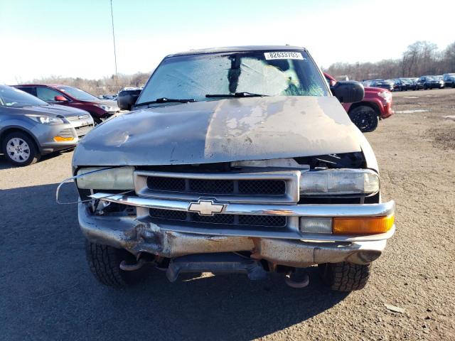 1GNDT13X74K145593 - 2004 CHEVROLET BLAZER TAN photo 5