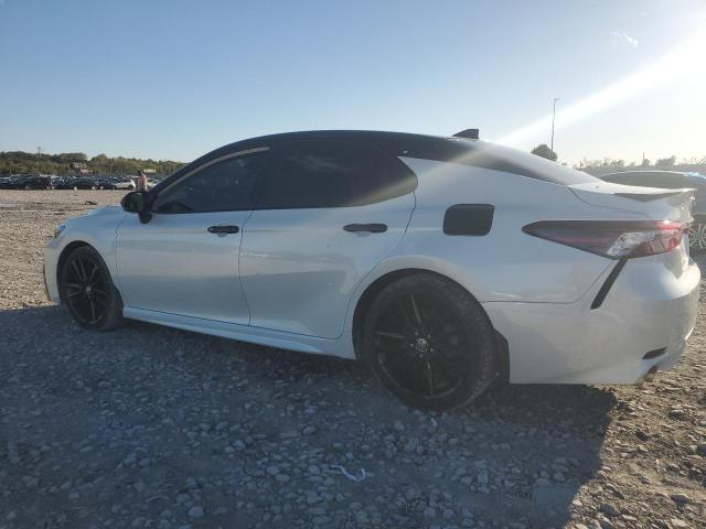 4T1K61BK6NU052742 - 2022 TOYOTA CAMRY XSE WHITE photo 2