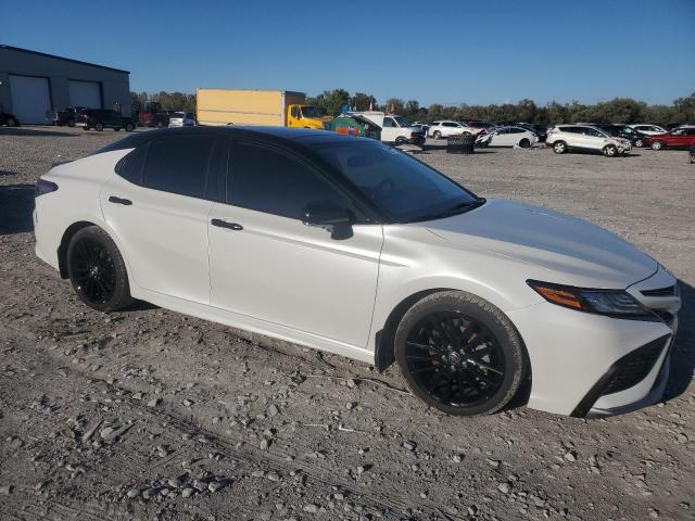 4T1K61BK6NU052742 - 2022 TOYOTA CAMRY XSE WHITE photo 4