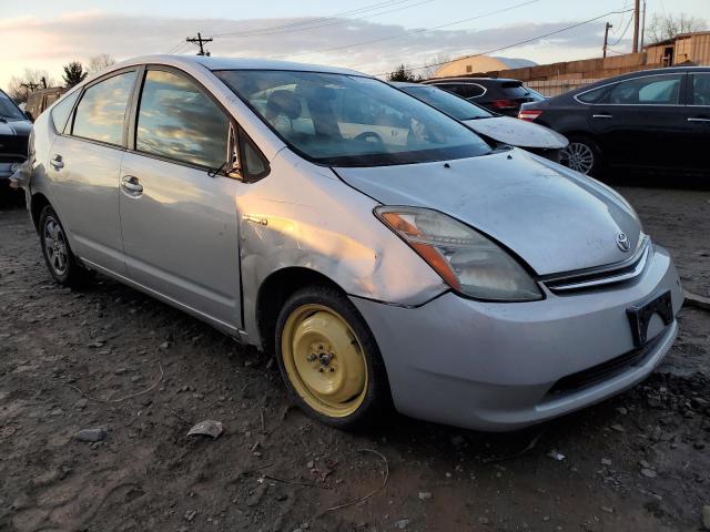 JTDKB20UX83300642 - 2008 TOYOTA PRIUS SILVER photo 4