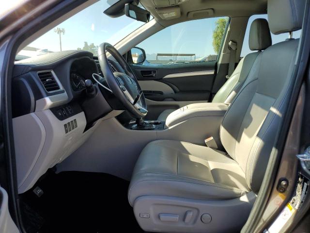 5TDKZRFH8HS230460 - 2017 TOYOTA HIGHLANDER SE GRAY photo 7