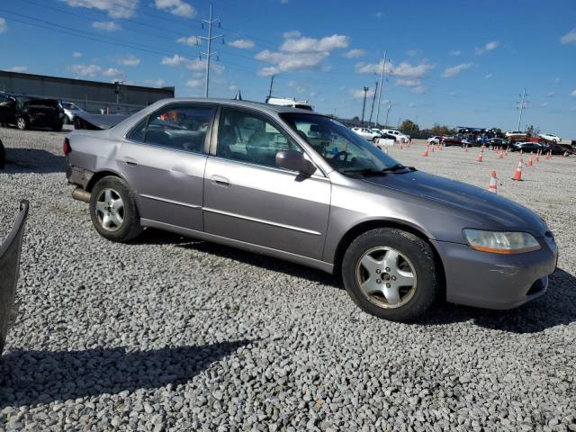 1HGCG1657YA063928 - 2000 HONDA ACCORD EX SILVER photo 4