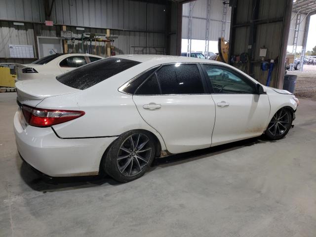 4T1BF1FK3HU772790 - 2017 TOYOTA CAMRY LE 白色 照片 3