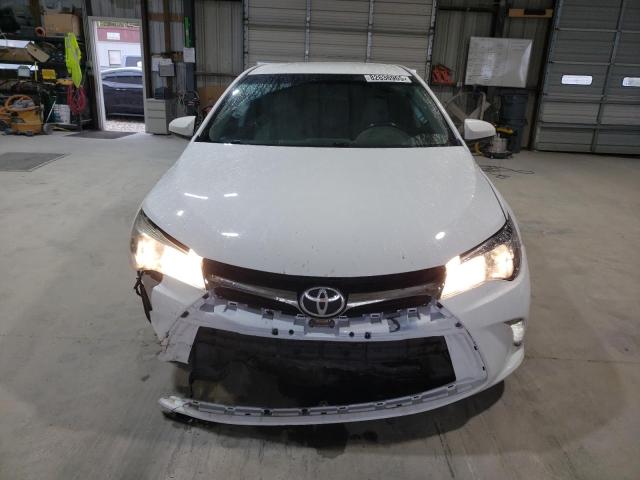 4T1BF1FK3HU772790 - 2017 TOYOTA CAMRY LE 白色 照片 5