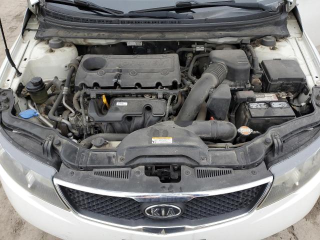 KNAFU4A22A5187328 - 2010 KIA FORTE EX WHITE photo 11