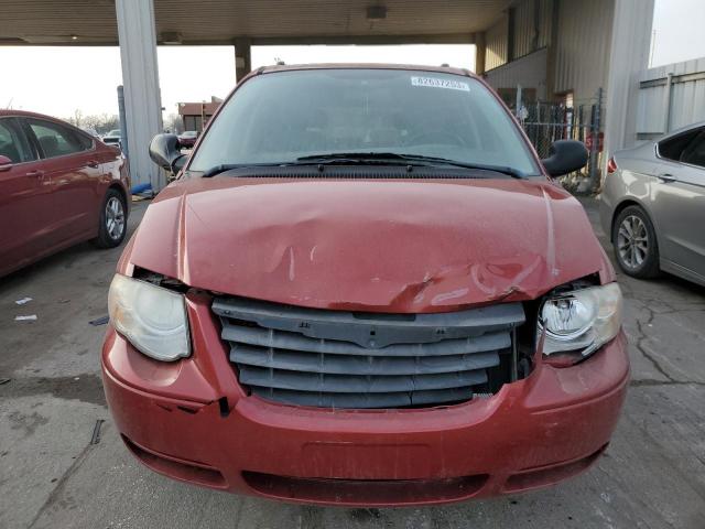 2C8GP54L55R535381 - 2005 CHRYSLER TOWN & COU TOURING MAROON photo 5