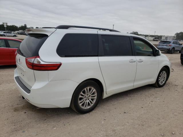 5TDYK3DC2GS718224 - 2016 TOYOTA SIENNA XLE WHITE photo 3