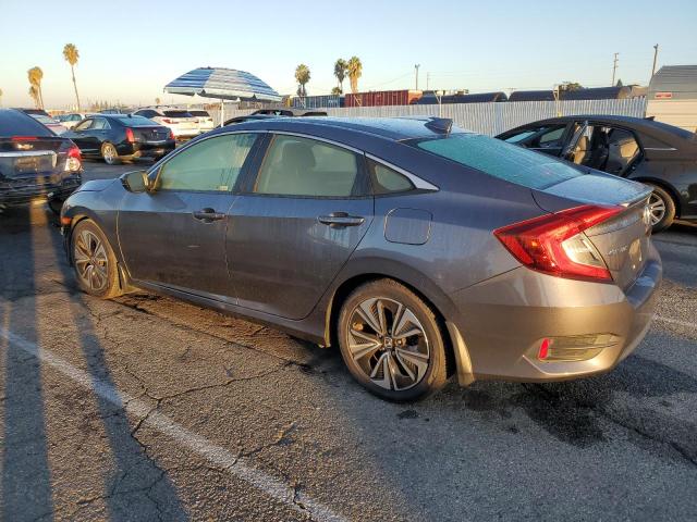 JHMFC1F30JX037582 - 2018 HONDA CIVIC EX GRAY photo 2