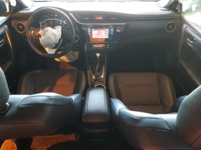 2T1BURHE6JC986045 - 2018 TOYOTA COROLLA L أسود صورة 8