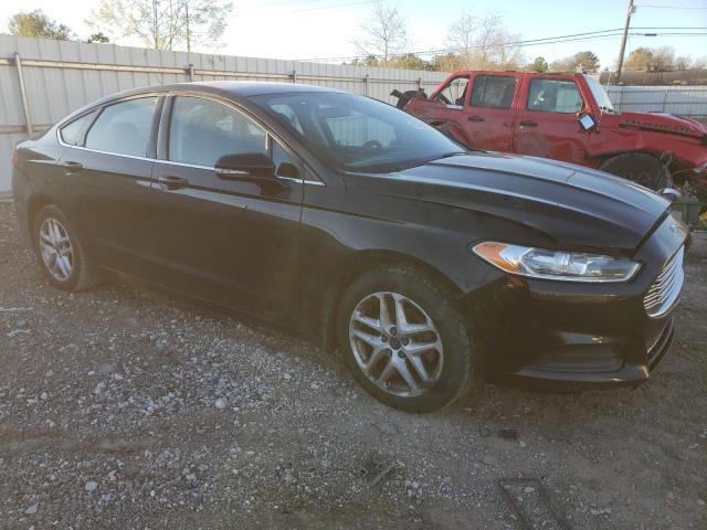 3FA6P0HDXGR302098 - 2016 FORD FUSION SE BLACK photo 4