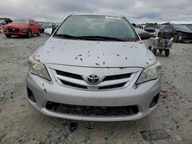 2T1BU4EE8CC902270 - 2012 TOYOTA COROLLA BASE فضي صورة 5