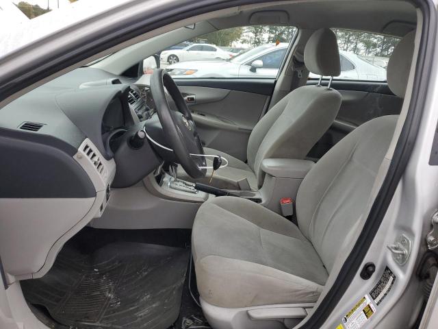 2T1BU4EE8CC902270 - 2012 TOYOTA COROLLA BASE فضي صورة 7