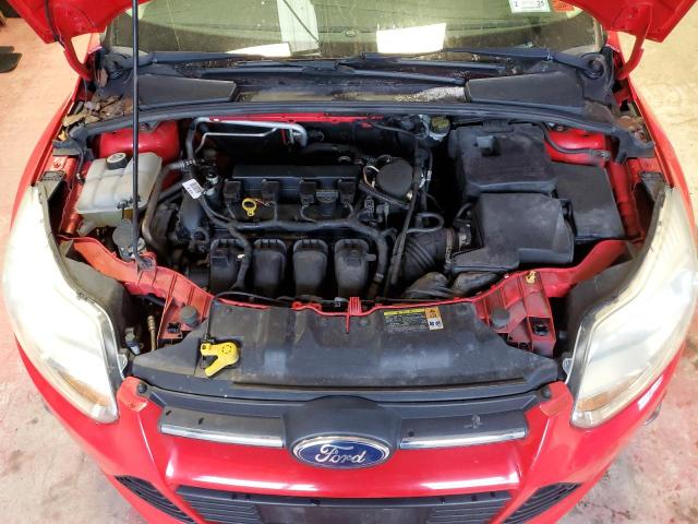 1FAHP3F29CL220741 - 2012 FORD FOCUS SE RED photo 11