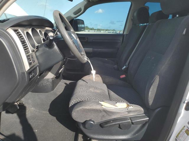 5TFRM5F12BX025159 - 2011 TOYOTA TUNDRA DOUBLE CAB SR5 WHITE photo 7