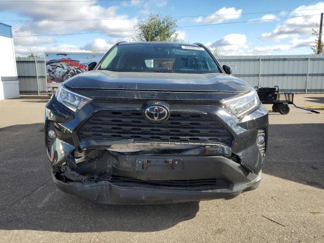 JTMP1RFV4LJ037795 - 2020 TOYOTA RAV4 XLE BLACK photo 5