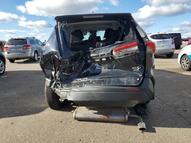 JTMP1RFV4LJ037795 - 2020 TOYOTA RAV4 XLE BLACK photo 6