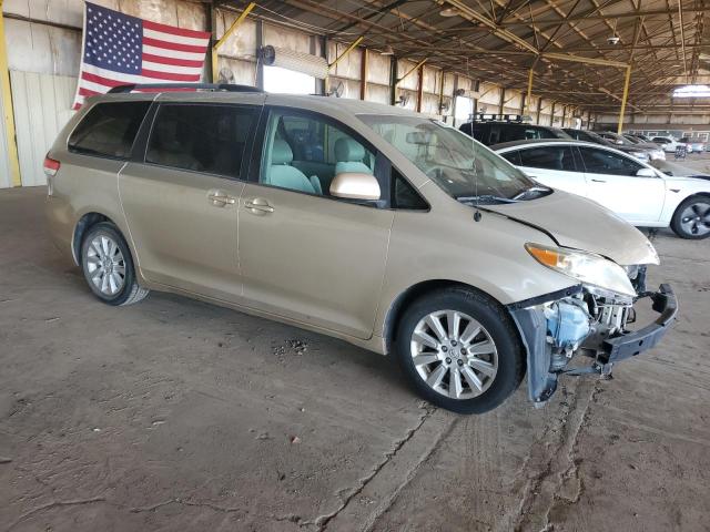 5TDJK3DC8DS063788 - 2013 TOYOTA SIENNA LE 棕色 照片 4