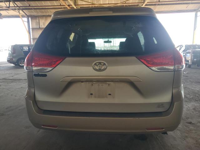 5TDJK3DC8DS063788 - 2013 TOYOTA SIENNA LE 棕色 照片 6