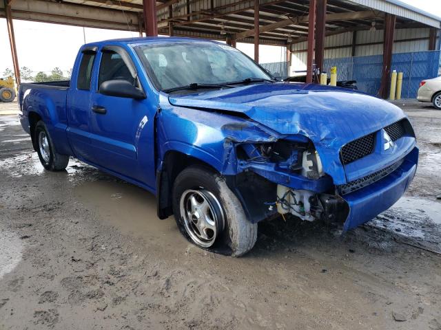 1Z7HC22K47S184799 - 2007 MITSUBISHI RAIDER LS BLUE photo 4