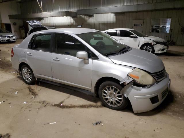 3N1BC11E37L455912 - 2007 NISSAN VERSA S SILVER photo 4