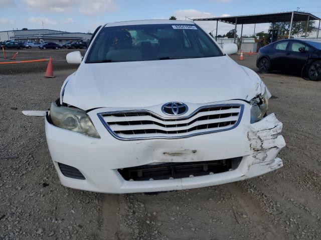 4T4BF3EK8BR161177 - 2011 TOYOTA CAMRY BASE 白色 照片 5
